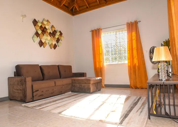 Comfy Seaview 2 Bedroom Apartment, Montego Bay, Ac, Montego Bay