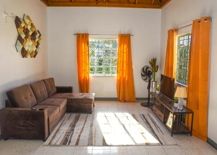 Comfy Seaview 2 Bedroom Apartment, Montego Bay, Ac, Apartment Montego Bay